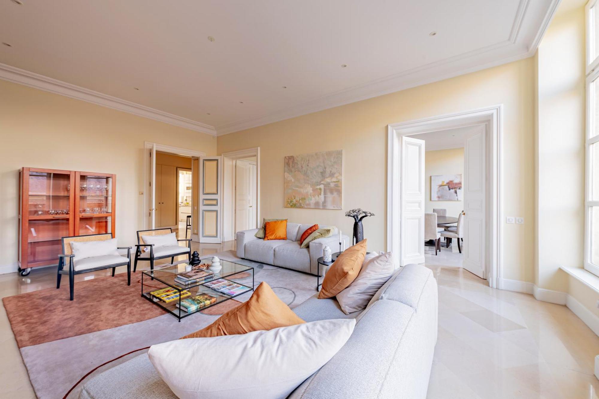 Timeless Elegance In Apartment *