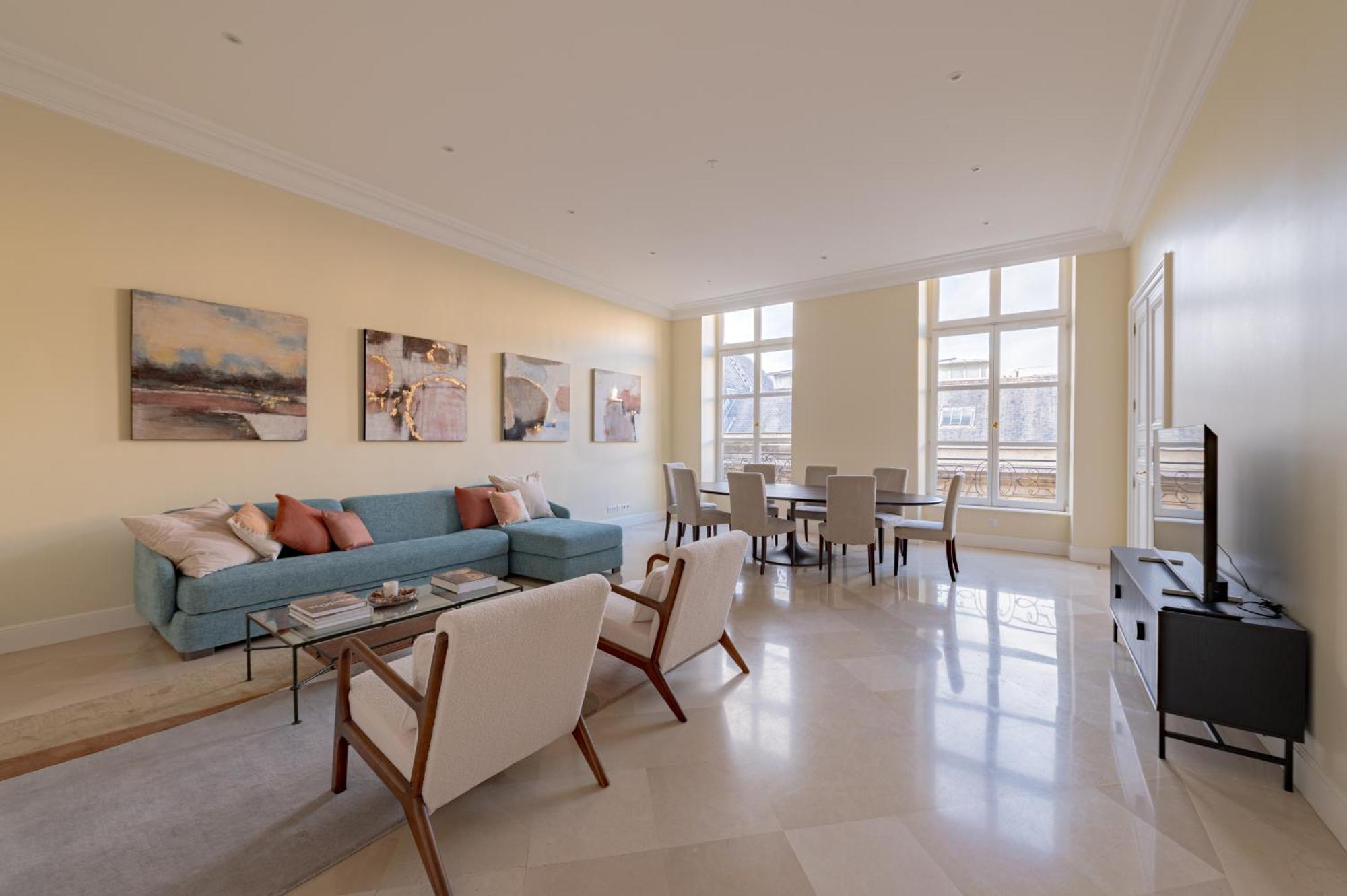 Apartment Timeless Elegance In *